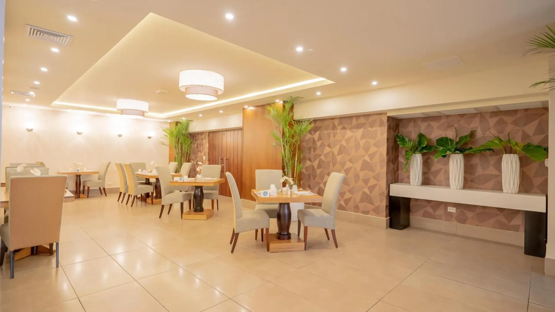 *****  Hodelpa Gran Almirante Hotel Santiago De Los Caballeros Dominikai Köztársaság